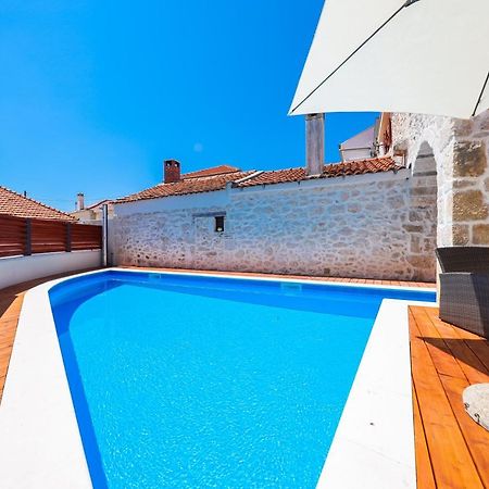 Holiday Home Mare Petrcane Bagian luar foto