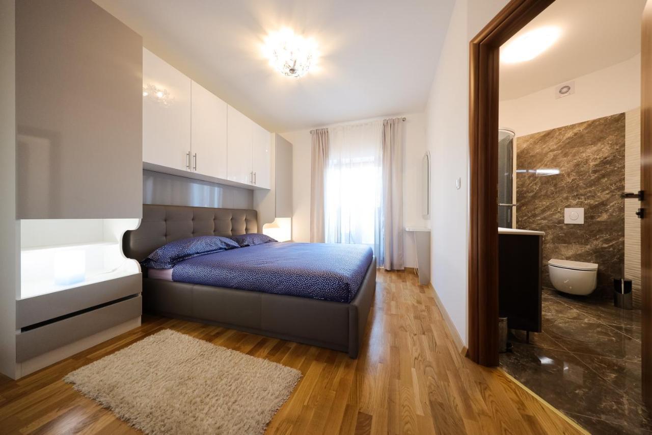 Holiday Home Mare Petrcane Bagian luar foto