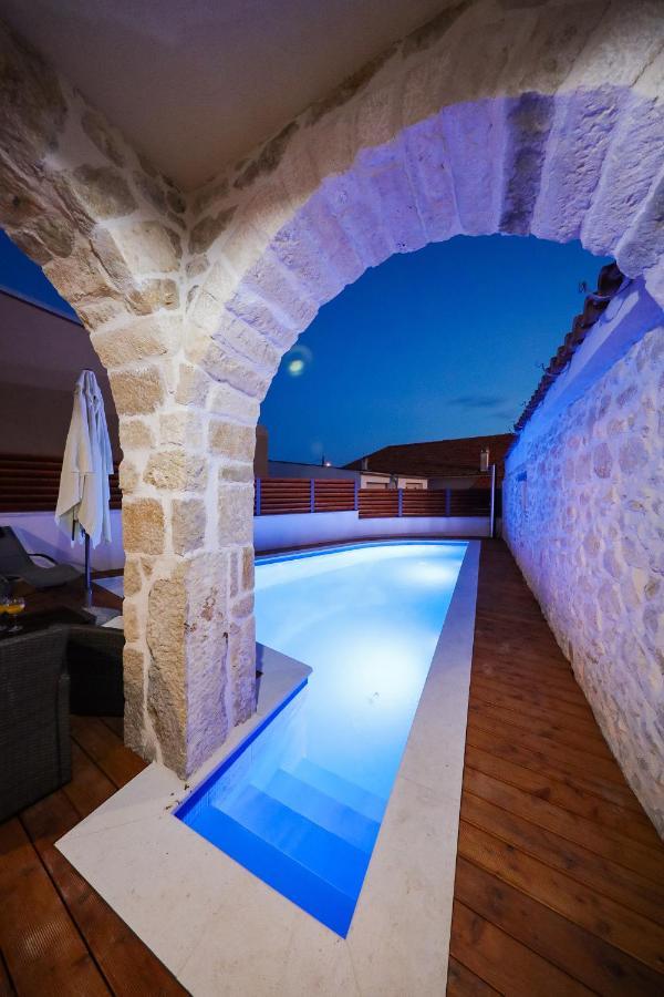 Holiday Home Mare Petrcane Bagian luar foto