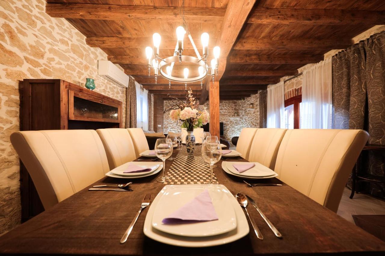 Holiday Home Mare Petrcane Bagian luar foto