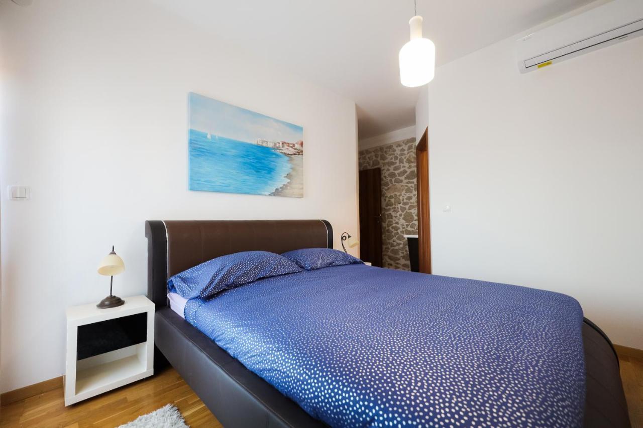 Holiday Home Mare Petrcane Bagian luar foto
