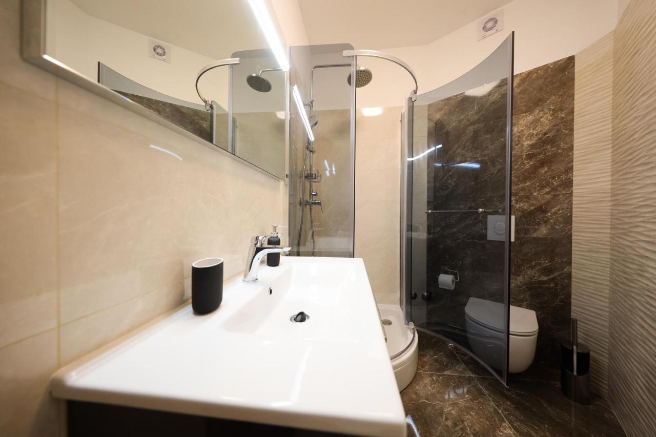 Holiday Home Mare Petrcane Bagian luar foto