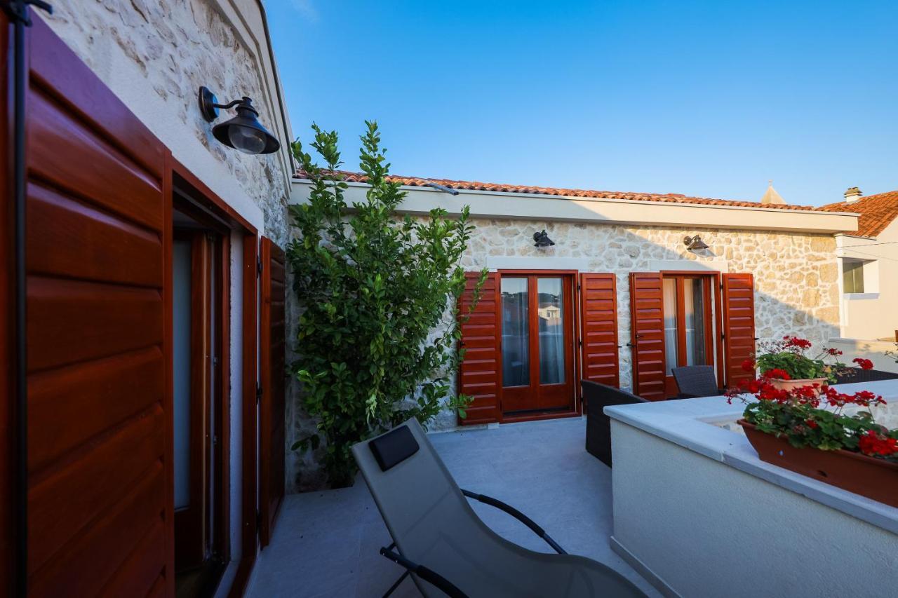 Holiday Home Mare Petrcane Bagian luar foto